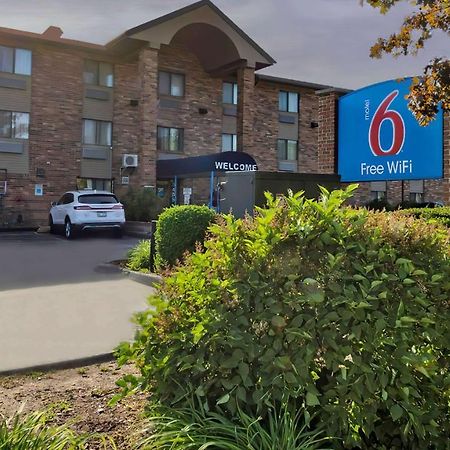 Motel 6-Milwaukee, Wi - Glendale Εξωτερικό φωτογραφία
