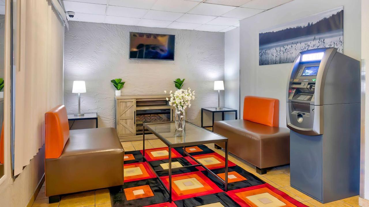 Motel 6-Milwaukee, Wi - Glendale Εξωτερικό φωτογραφία