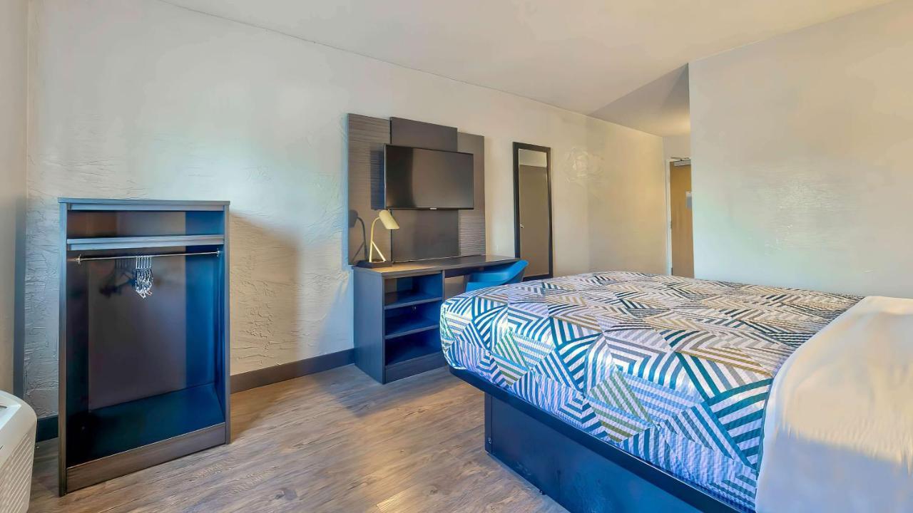 Motel 6-Milwaukee, Wi - Glendale Εξωτερικό φωτογραφία