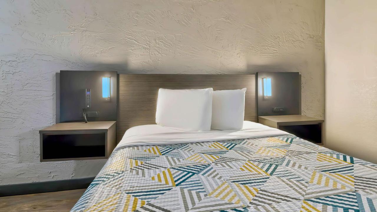 Motel 6-Milwaukee, Wi - Glendale Εξωτερικό φωτογραφία
