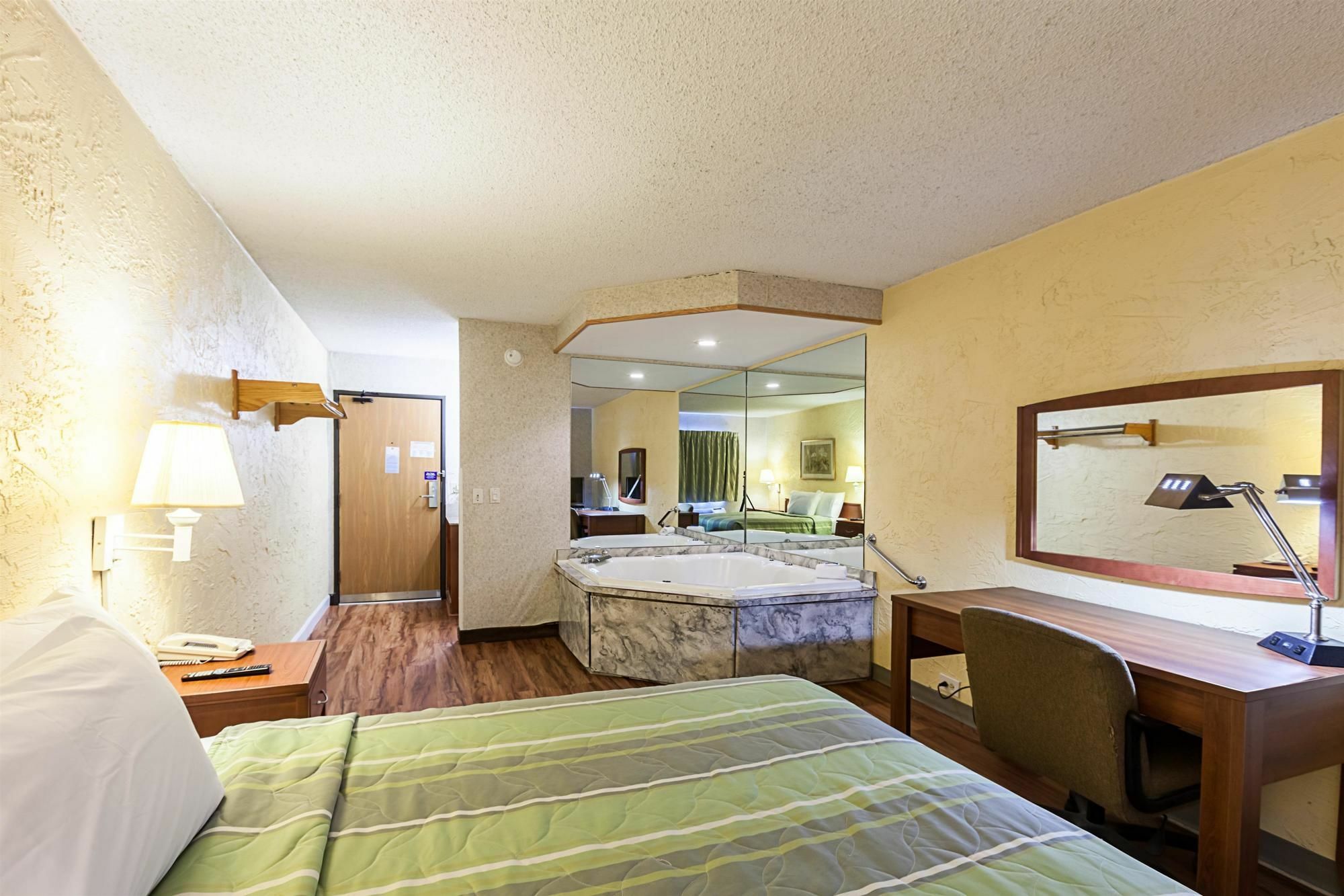 Motel 6-Milwaukee, Wi - Glendale Εξωτερικό φωτογραφία