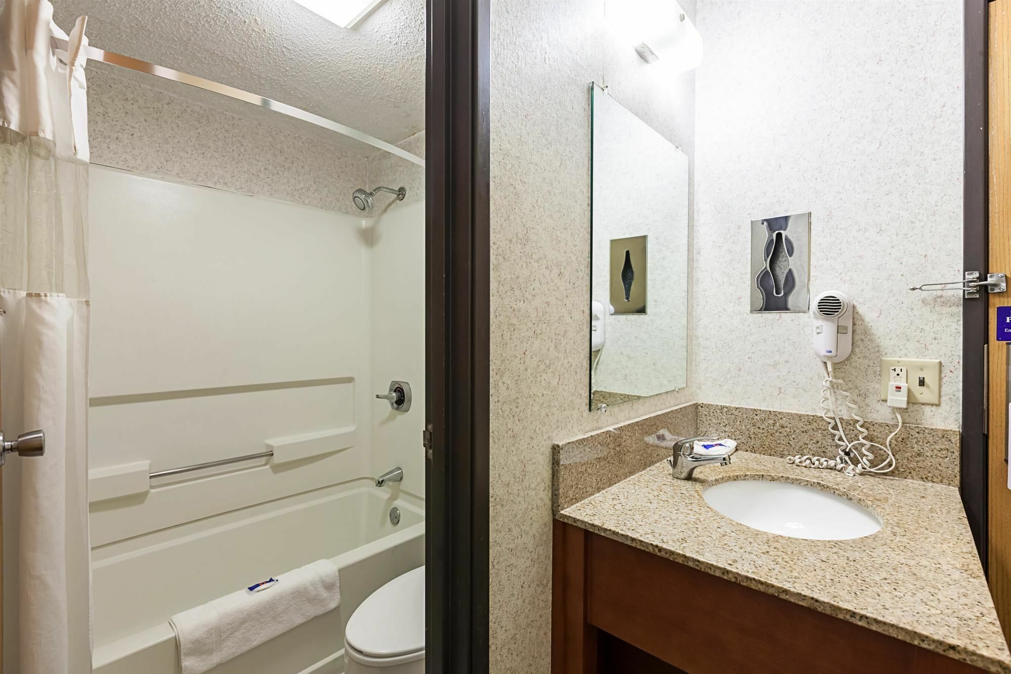 Motel 6-Milwaukee, Wi - Glendale Εξωτερικό φωτογραφία