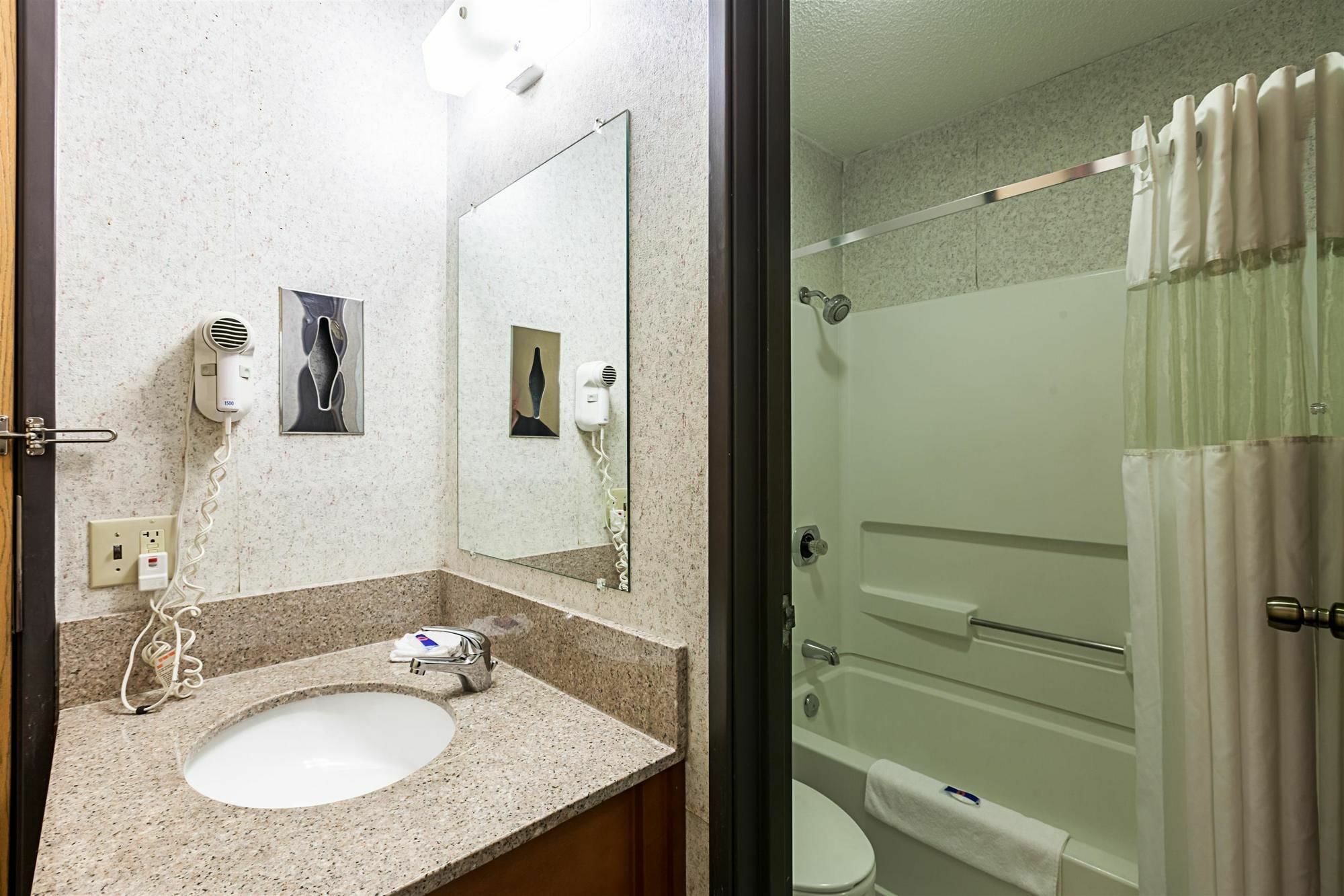 Motel 6-Milwaukee, Wi - Glendale Εξωτερικό φωτογραφία