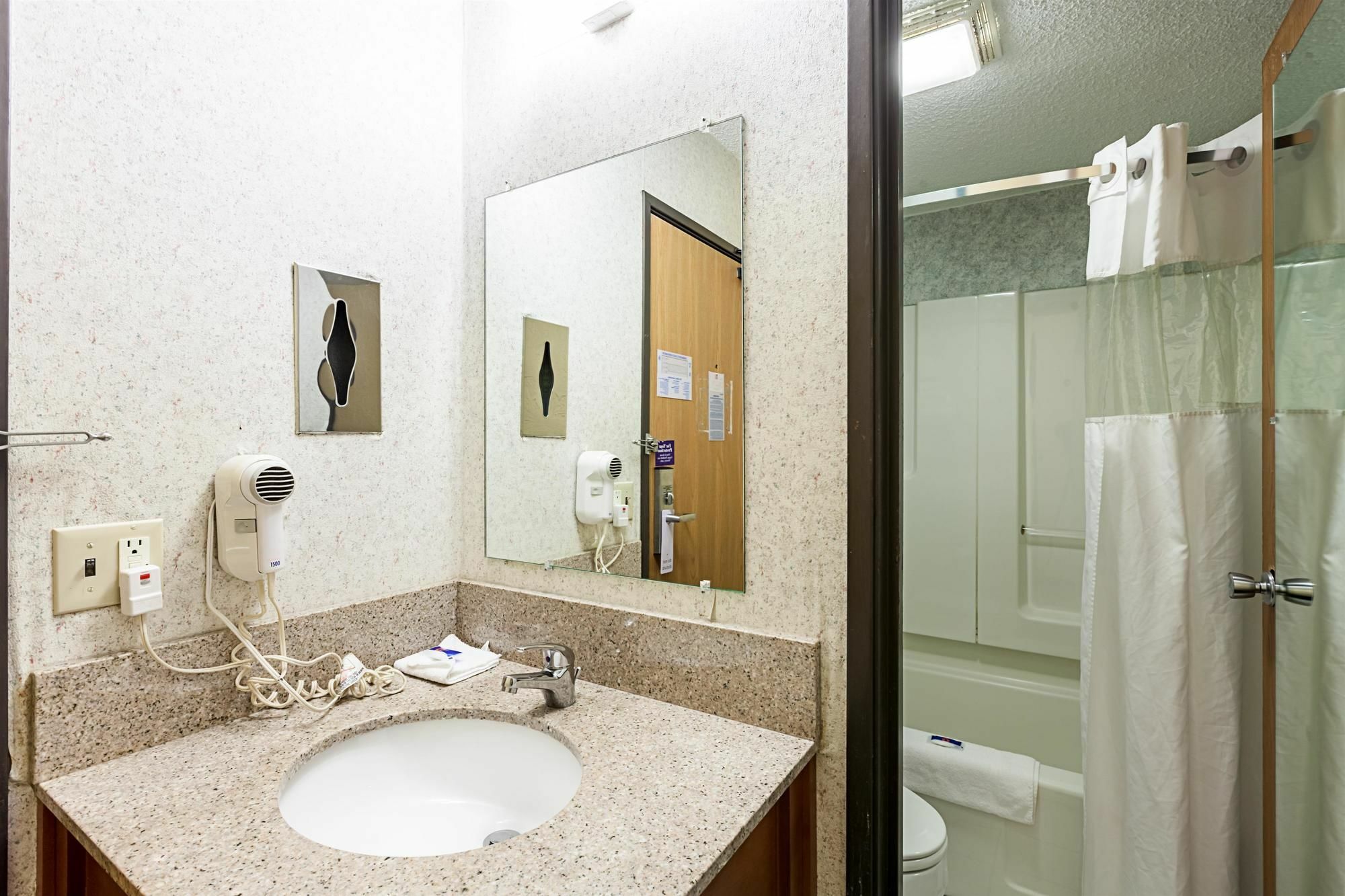 Motel 6-Milwaukee, Wi - Glendale Εξωτερικό φωτογραφία
