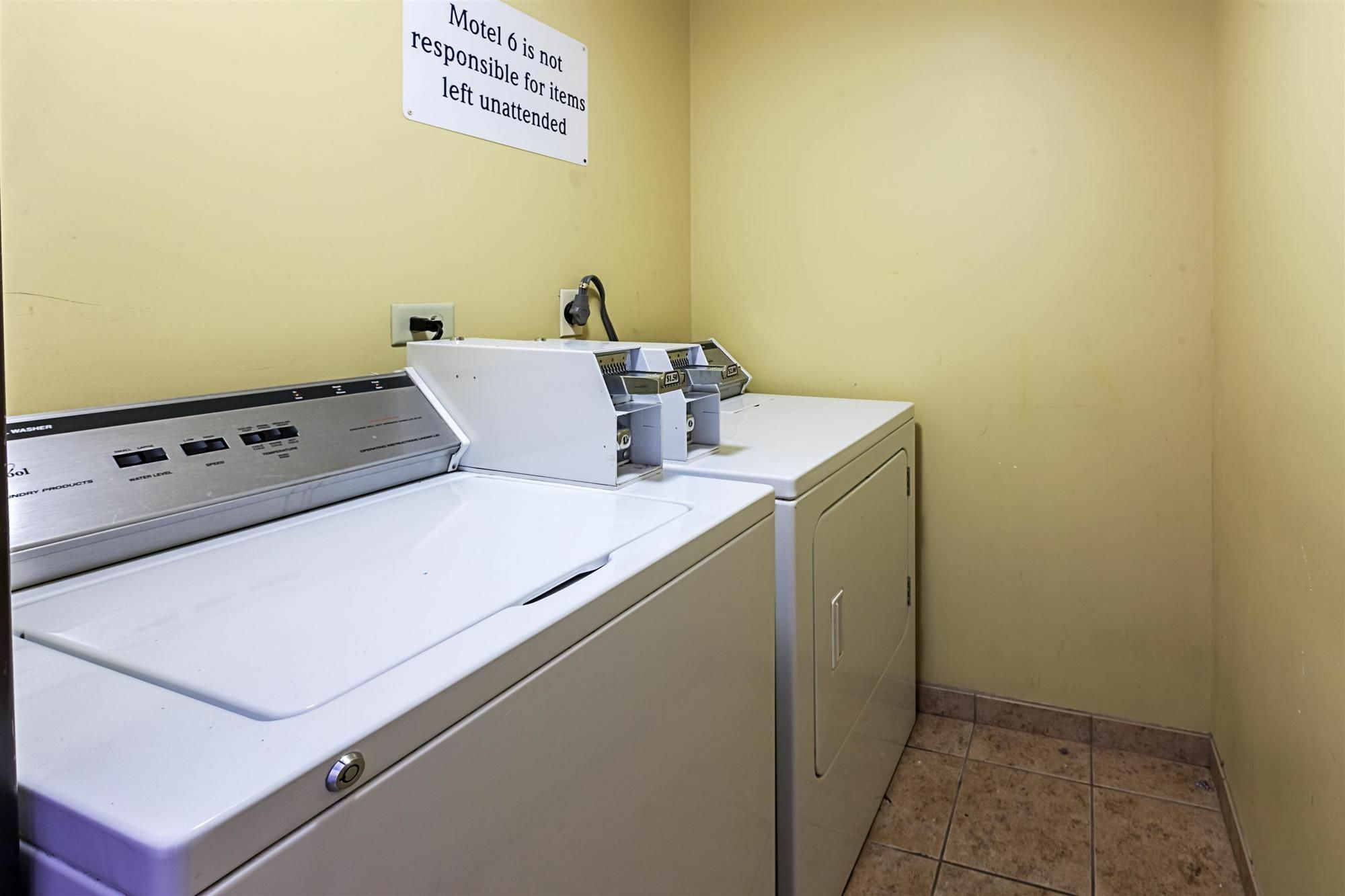 Motel 6-Milwaukee, Wi - Glendale Εξωτερικό φωτογραφία